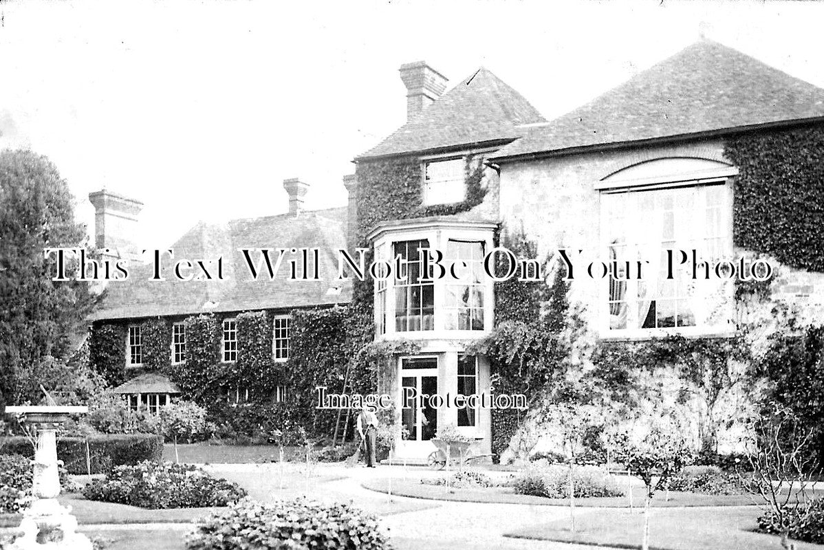 WI 1439 - The Deanery, Salisbury, Wiltshire c1905