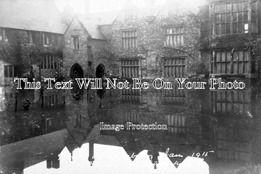 WI 1459 - Flood At Salisbury College, Wiltshire 1915