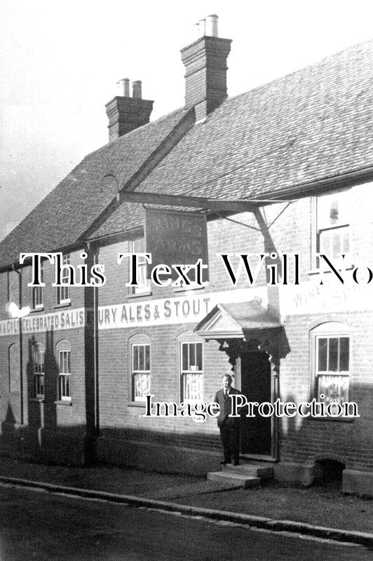 WI 1474 - The Kings Arms Inn Pub, Downton, Wiltshire