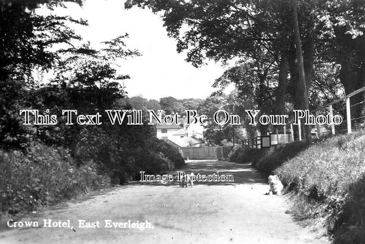 WI 1591 - Crown Hotel, East Everleigh, Wiltshire