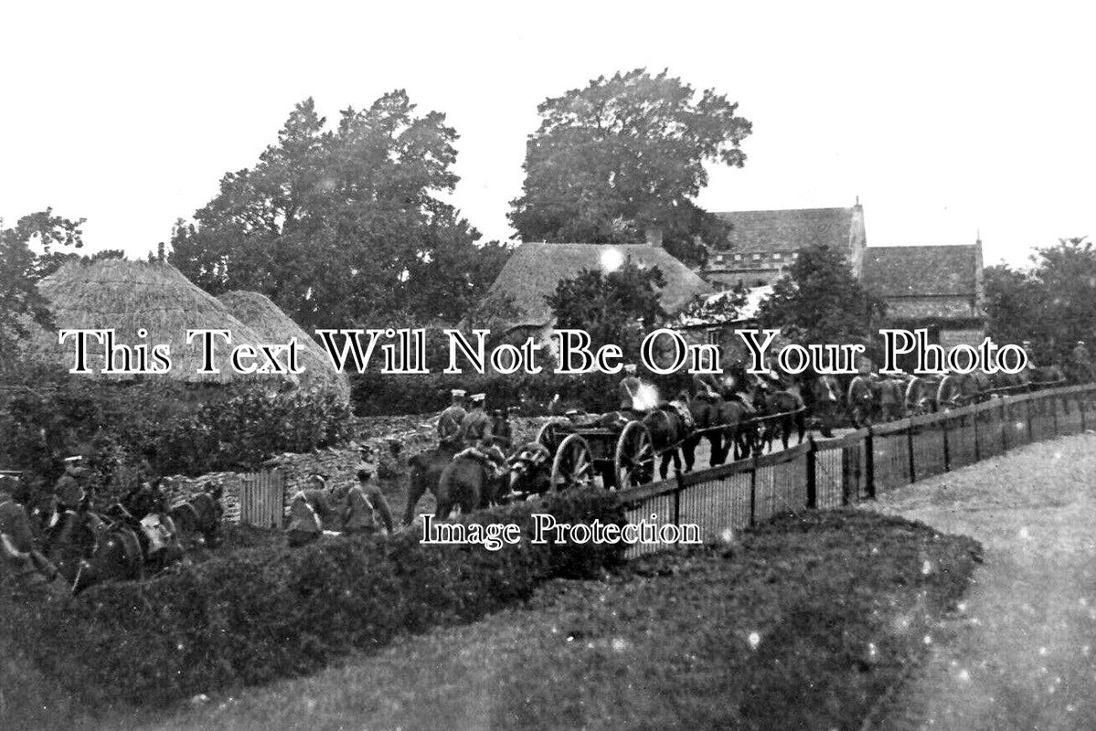 WI 1610 - Military Soldeirs In Brinkworth, Wiltshire c1914 WW1
