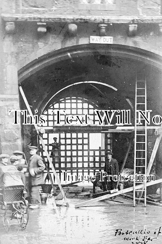 WI 1631 - Monk Bar Repairs, York, Yorkshire c1905