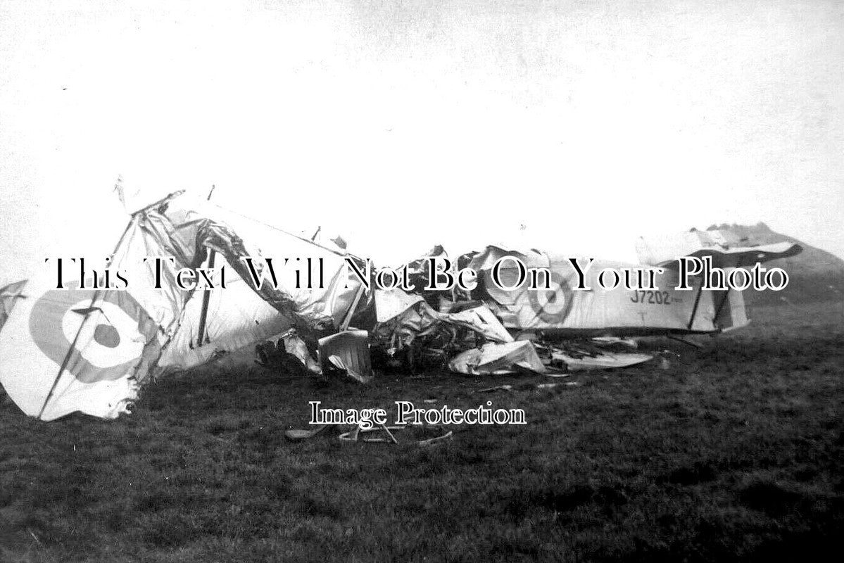 WI 1818 - Crashed Fairey Fawn Biplane, Netheravon, Wiltshire – JB Archive