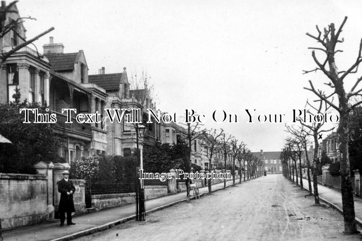 WI 235 - Avenue Road, Trowbridge, Wiltshire