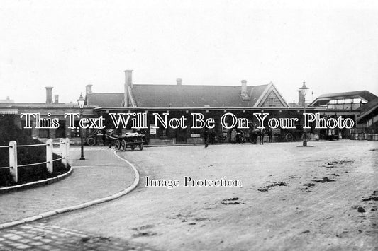 WI 335 - Trowbridge Railway Station, Wiltshire c1915