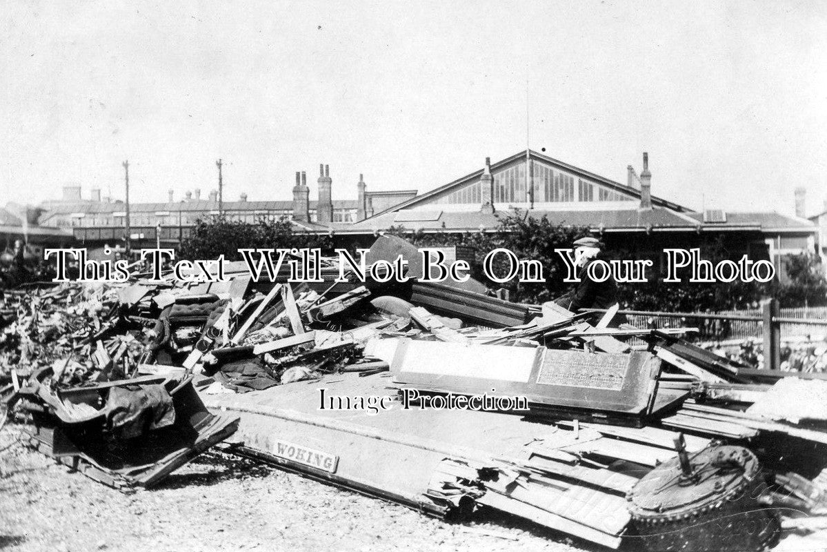 WI 442 - Salisbury Railway Crash, Wiltshire c1906