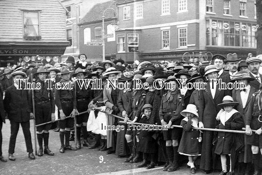 WI 503 - Crowd At Salisbury, Wiltshire c1910
