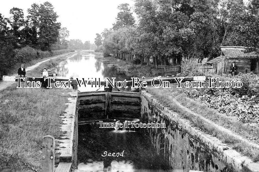 WI 530 - Canal Lock Gates, Seend, Wiltshire c1910