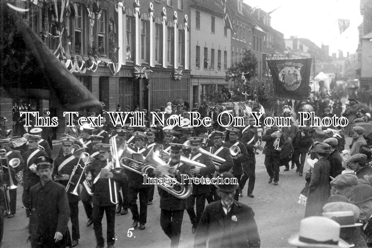 WI 582 - The Salvation Army Band Street Procession, Salisbury, Wiltshire