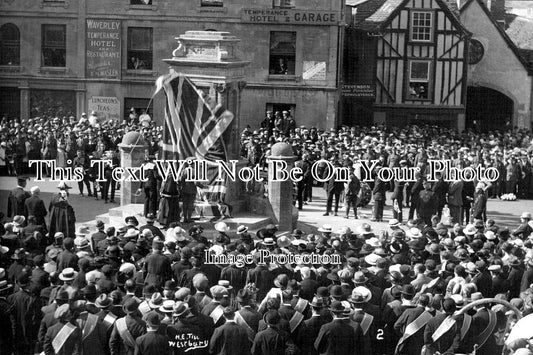 WI 692 - Chippenham War Memorial, Wiltshire