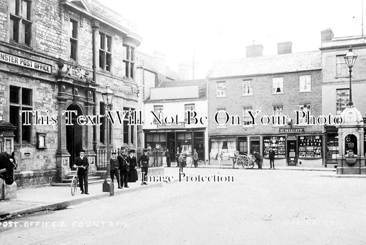 WI 986 - Post Office & Fountain, Warminster, Wiltshire