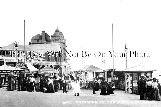 WL 1089 - Entrance To The Pier, Llandudno, Wales