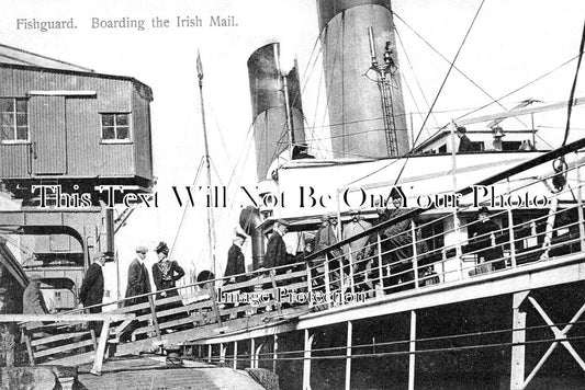 WL 1134 - Boarding The Irish Mail, Fishguard, Wales