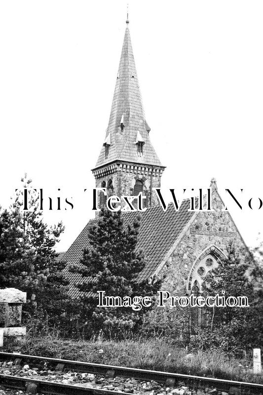 WL 1425 - St Johns Church, Cefn, Wales c1910