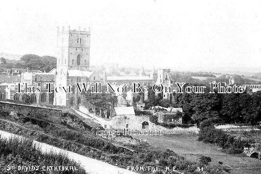 WL 1665 - St Davids Cathedral, Pembrokeshire