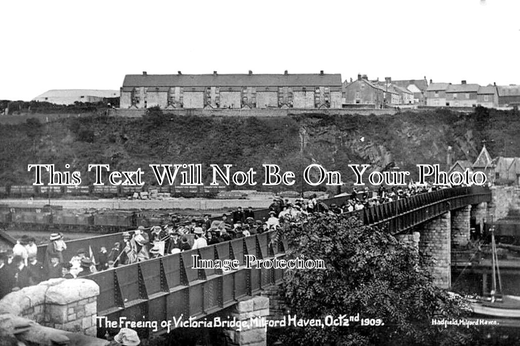 WL 1733 - Victoria Bridge, Milford Haven, Wales 1909