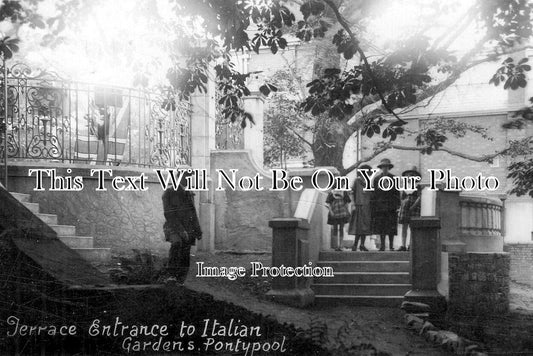 WL 2012 - Terrace Entrance, Italian Gardens, Pontypool, Wales