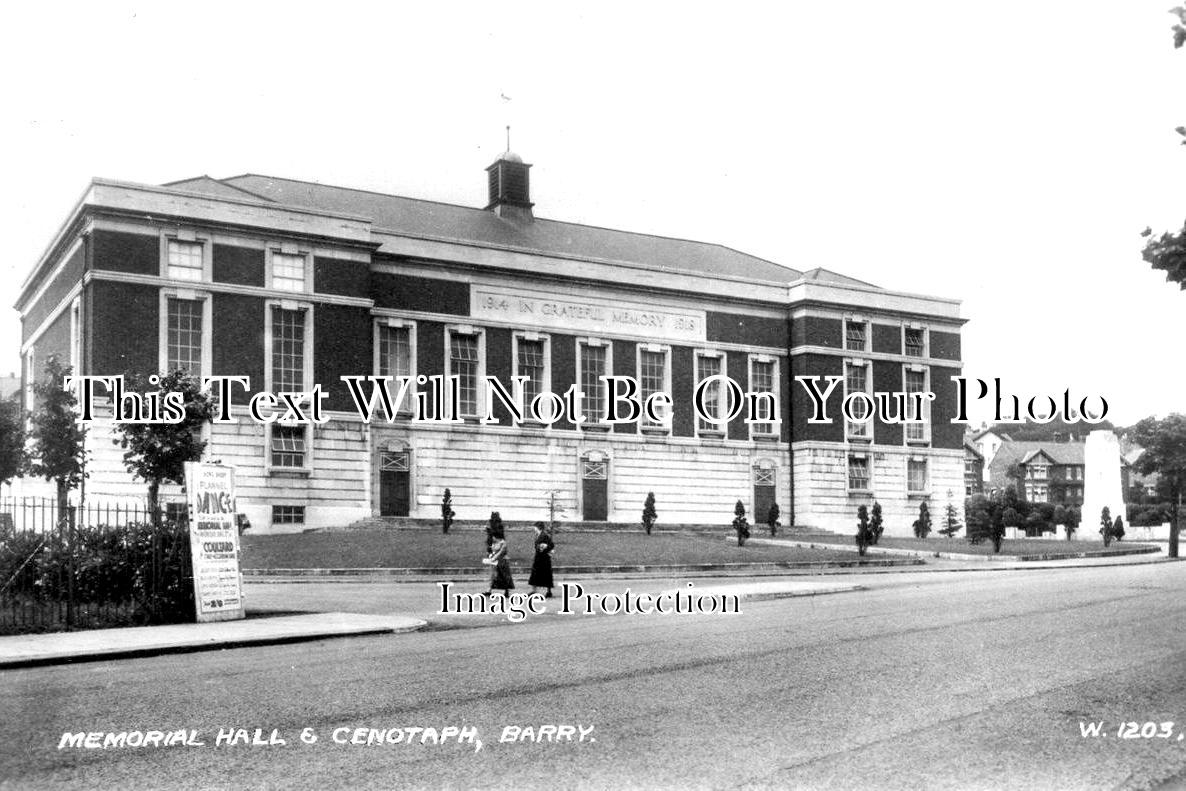 WL 2029 - Memorial Hall & Cenotaph, Barry, Wales c1938