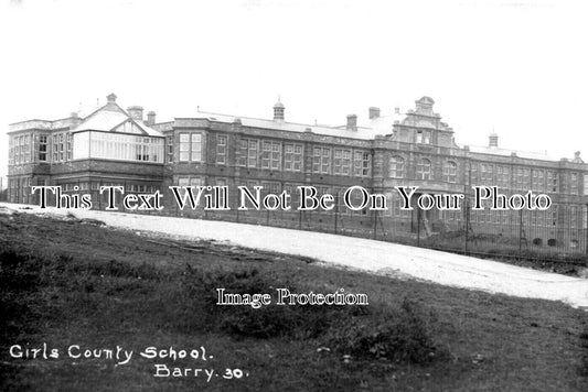 WL 2053 - Girls County School, Barry, Wales
