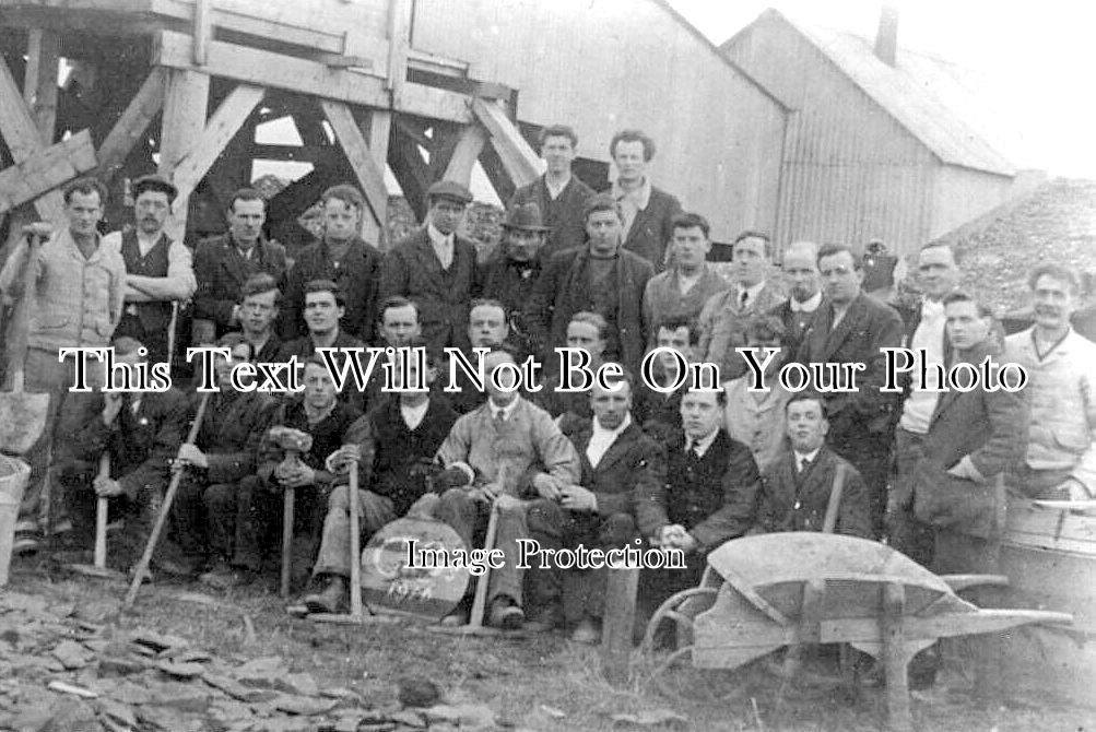 WL 2087 - Unknown Location, Welsh Miners, Wales c1916