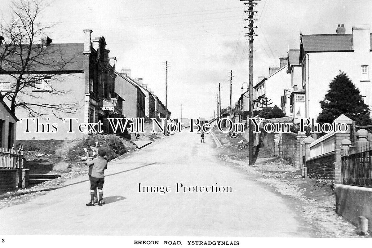 WL 2121 - Brecon Road, Ystradgynlais, Wales c1924