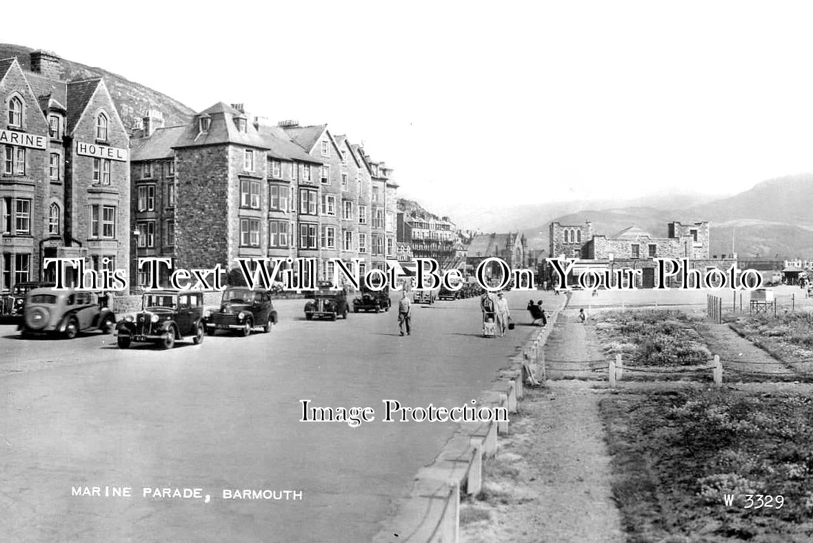 WL 220 - Marine Parade, Barmouth, Wales