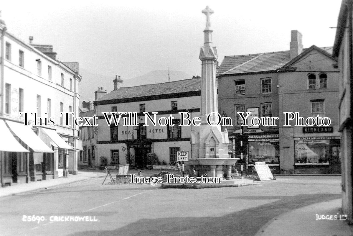 WL 2216 - The Bear Hotel, Crickhowell, Wales c1956