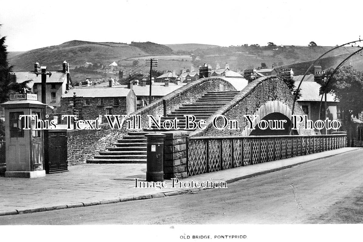 WL 2325 - Old Bridge, Pontypridd, Wales c1938