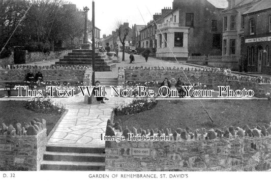 WL 2394 - Garden Of Remembrance, St Davids, Wales