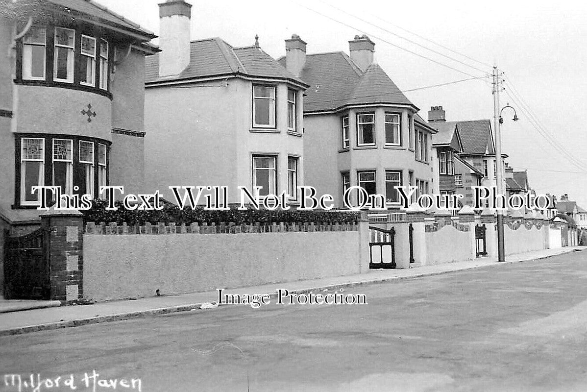 WL 2425 - Milford Haven, Pembrokeshire, Wales c1943