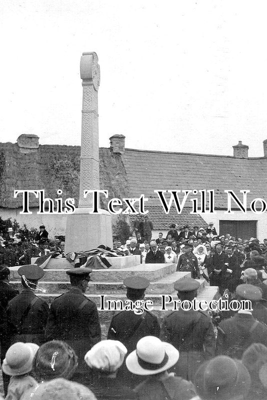 WL 2453 - Llantwit Major War Memorial, The Square, Wales