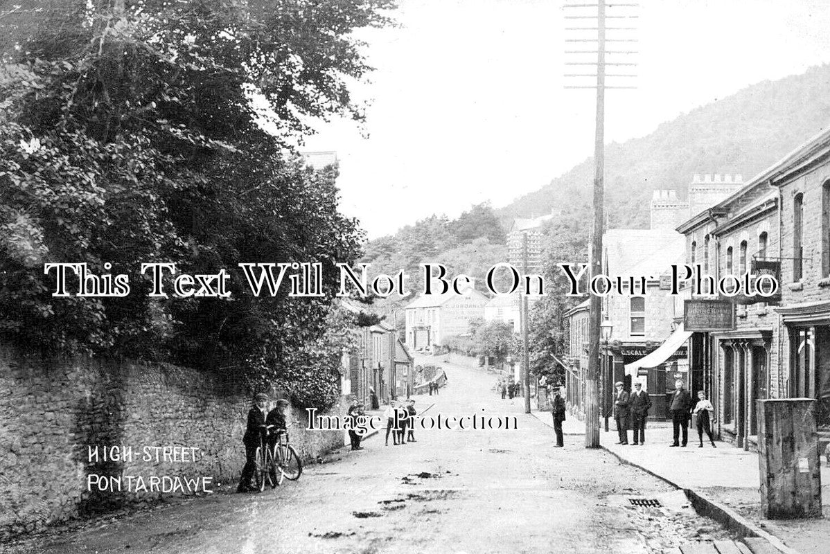 WL 2533 - High Street, Pontardawe, Wales