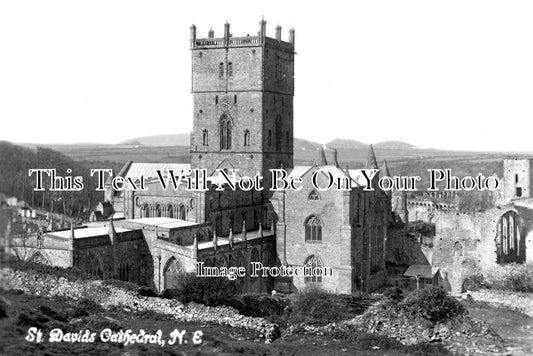WL 2538 - St David's Cathedral, Wales