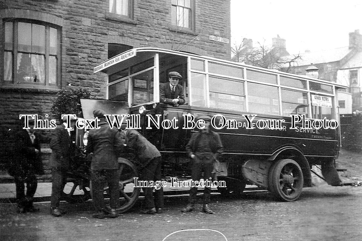 WL 318 - Aberdare Motor Service Bus, Herbert Street, Glamorgan, Wales