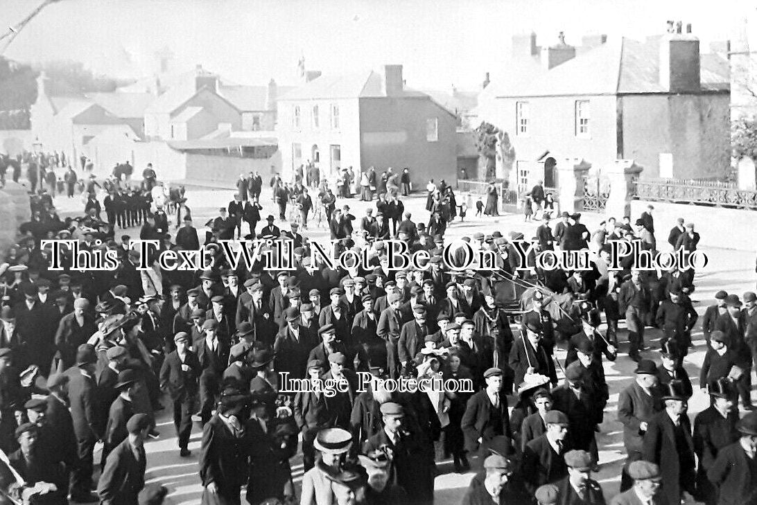 WL 365 - Pembroke DockÿProcession, Wales 1905