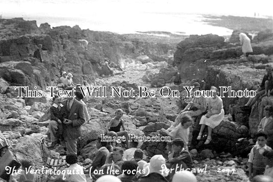 WL 426 - Ventriloquist On The Rocks, Porthcawl, Wales c1937