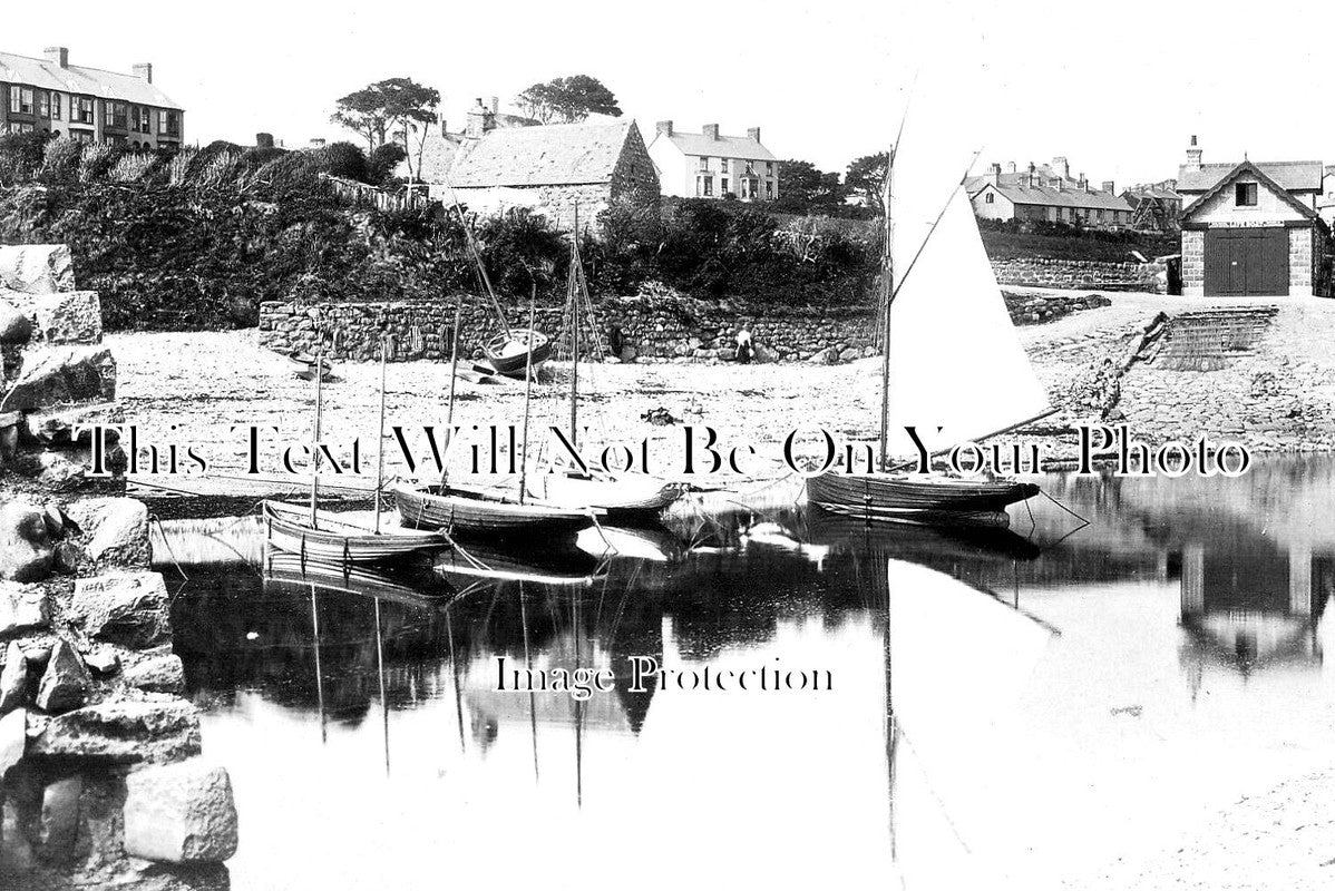 WL 538 - The Harbour & Lifeboat House, Criccieth, Caernarvonshire, Wales