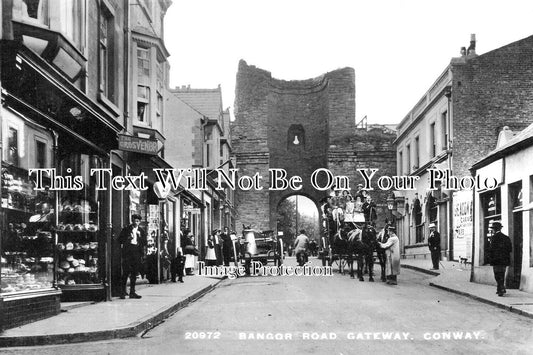WL 580 - Bangor Road Gateway, Conway, Wales