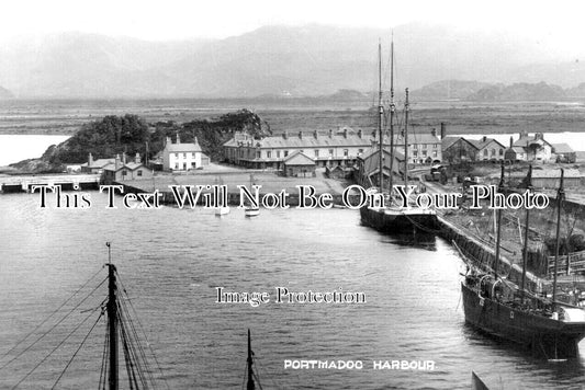 WL 667 - Portmadog Harbour, Caernarvonshire, Wales