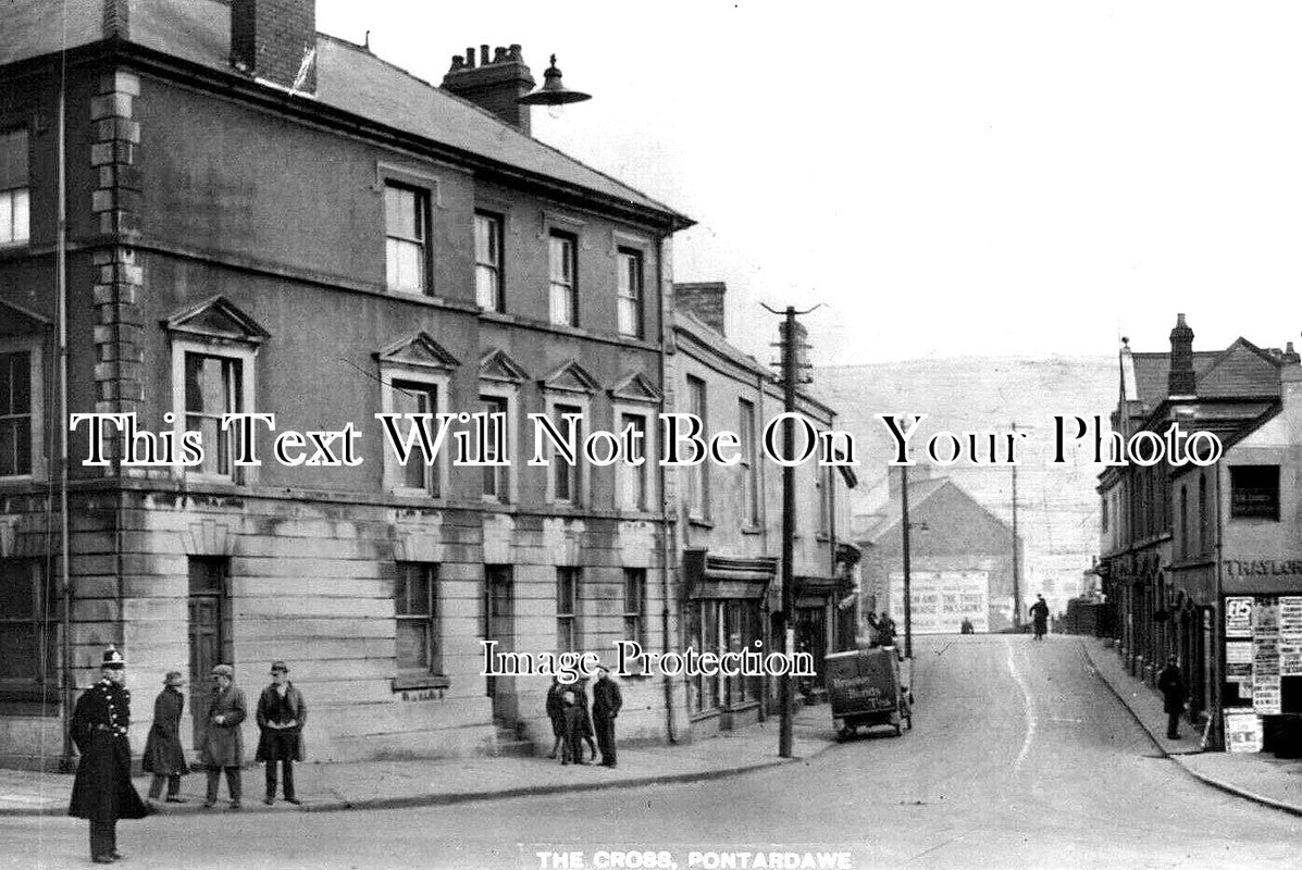 WL 736 - The Cross, Pontardawe, Wales