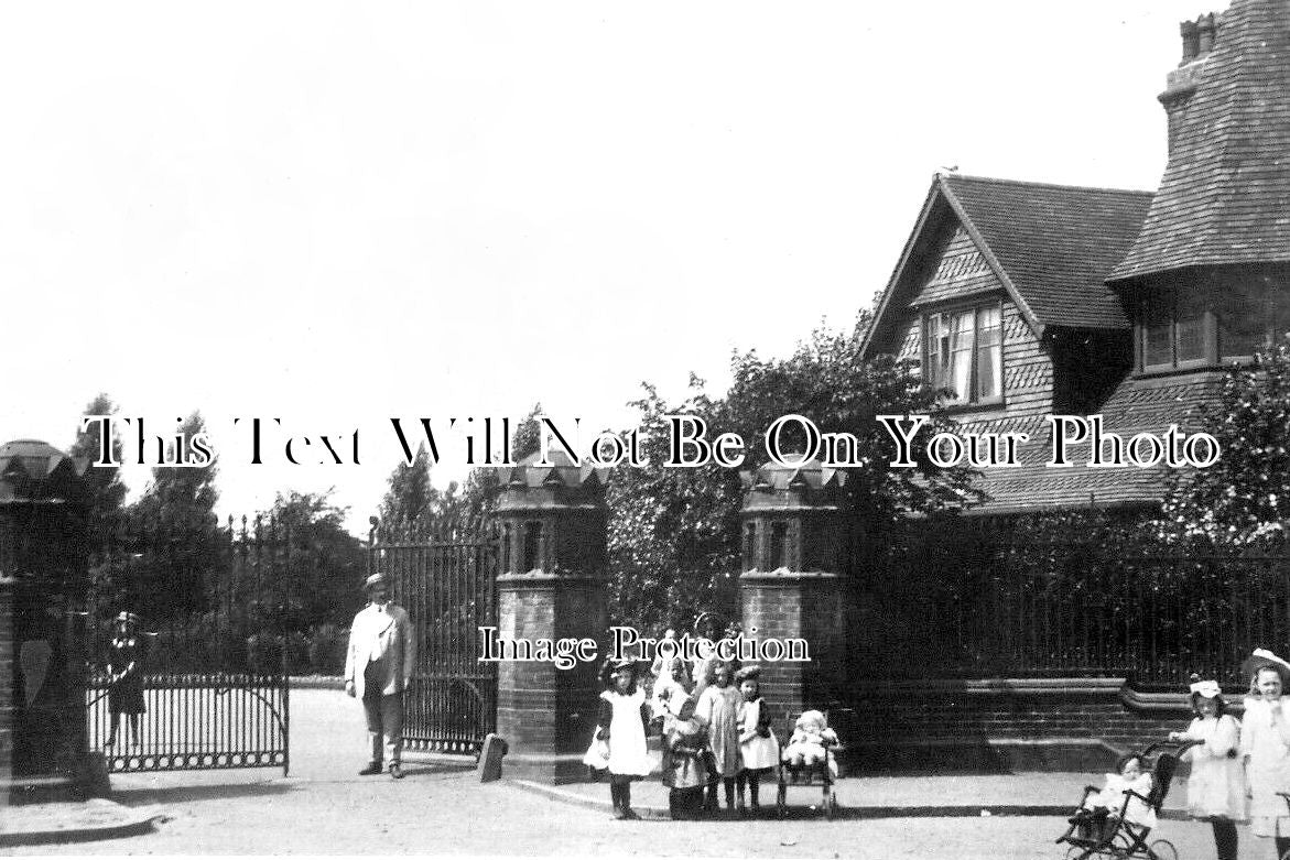 WO 1102 - West Smethwick Park Lodge House, Worcestershire c1912