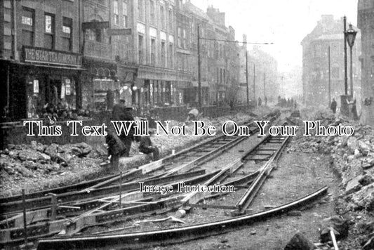 WO 1113 - Laying The Electric Tramway, Worcester, Worcestershire 1903