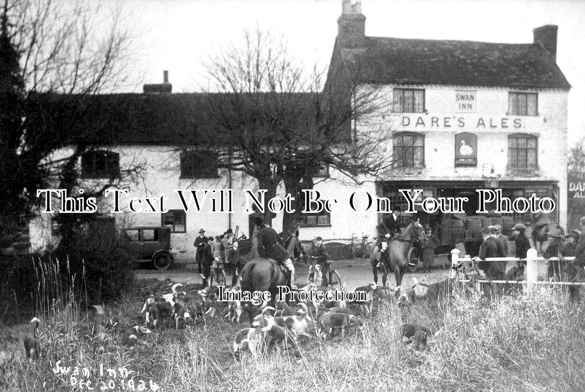 WO 1237 - The Swan Inn Pub, Upton Warren, Worcestershire c1924
