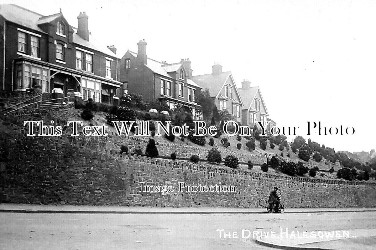 WO 1385 - The Drive, Halesowen, Birmingham, Worcestershire