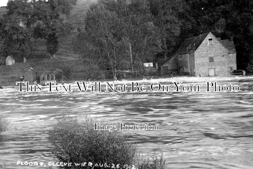 WO 1442 - Floods At Cleeve Weir, Worcestershire 1912