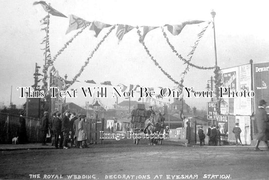 WO 1526 - Royal Wedding Decorations, Evesham Railway Station 1907