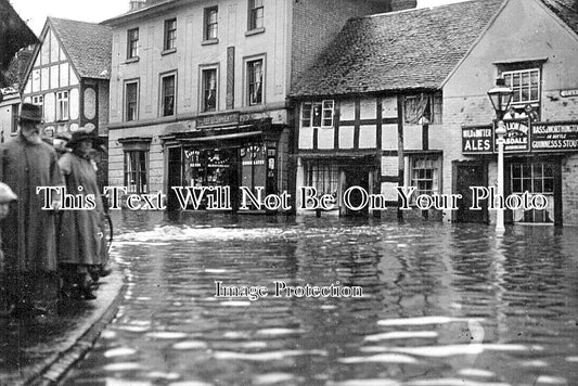 WO 1535 - Queen Street Floods, Droitwich, Worcestershire c1924