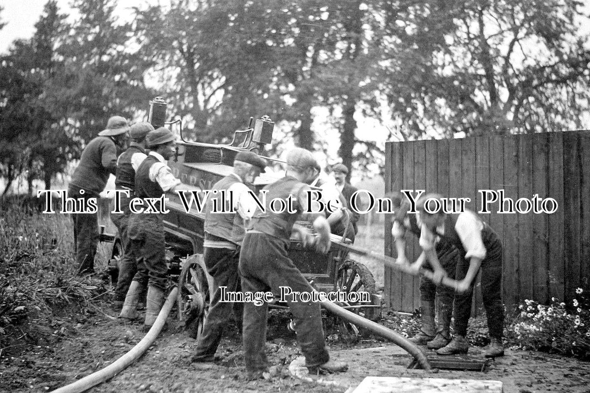 WO 1670 - Pershore Fire Brigade Engine, Worcestershire c1910