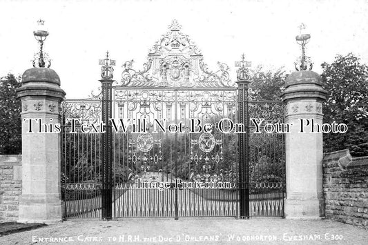 WO 629 - Woodnorton Entrance Gates, Evesham, Worcestershire