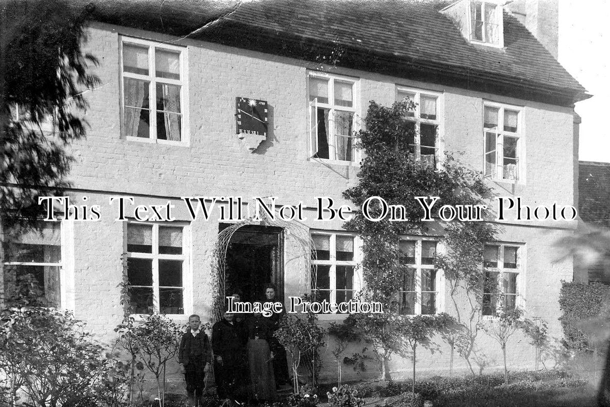 WO 665 - Elm House, Eckington, Worcestershire c1910